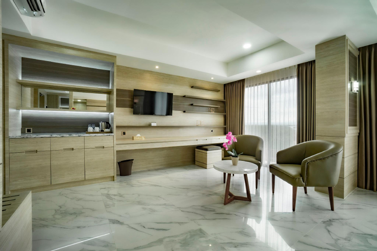 Dining Room 18