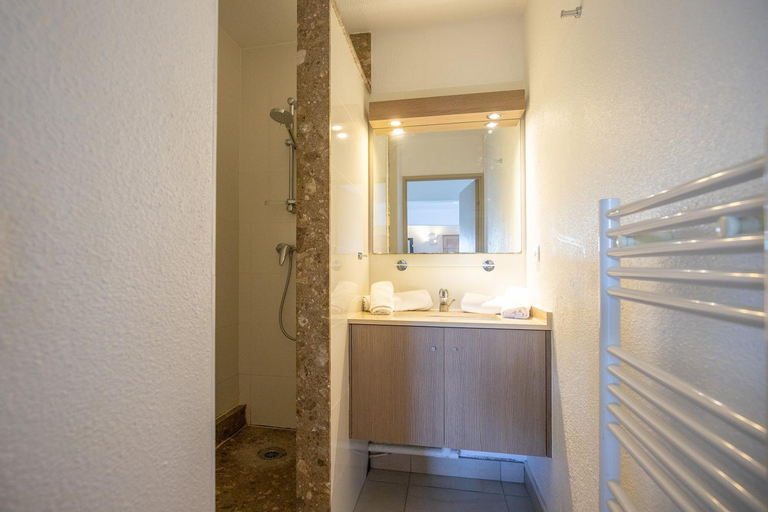 Bedroom 4, VVF Residence Anglet, Pyrénées-Atlantiques