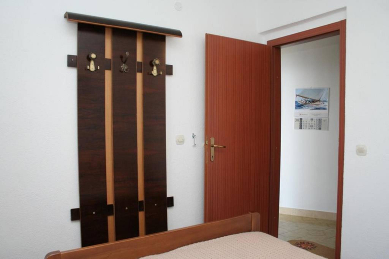 Others 5, Apartment N&N, Omiš