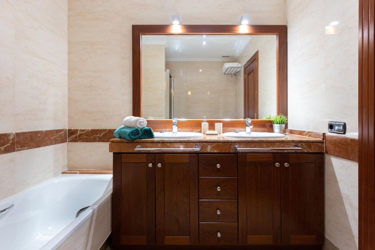 Bathroom 3, Villa de Lujo con Piscina Privada y Jacuzzi, Santa Cruz de Tenerife