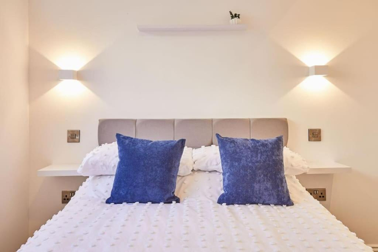 Bedroom 2, Apt 1 - Queens Court, North Yorkshire