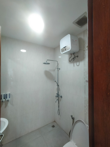 Bathroom 7
