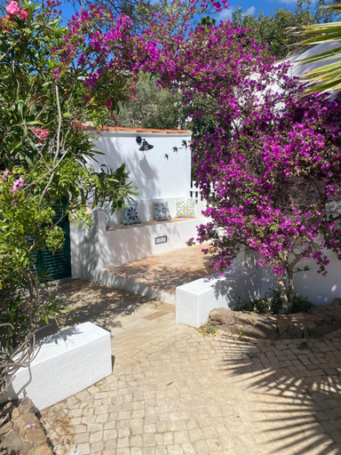 Others 3, Country guest house with pool, Alcoutim