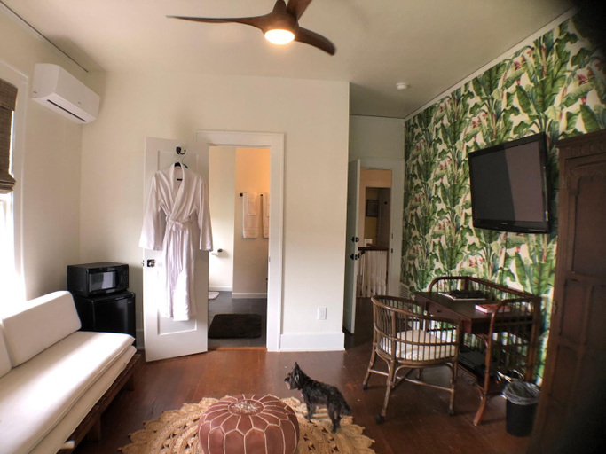 Others 4, Avenue O Bed and Breakfast, Galveston