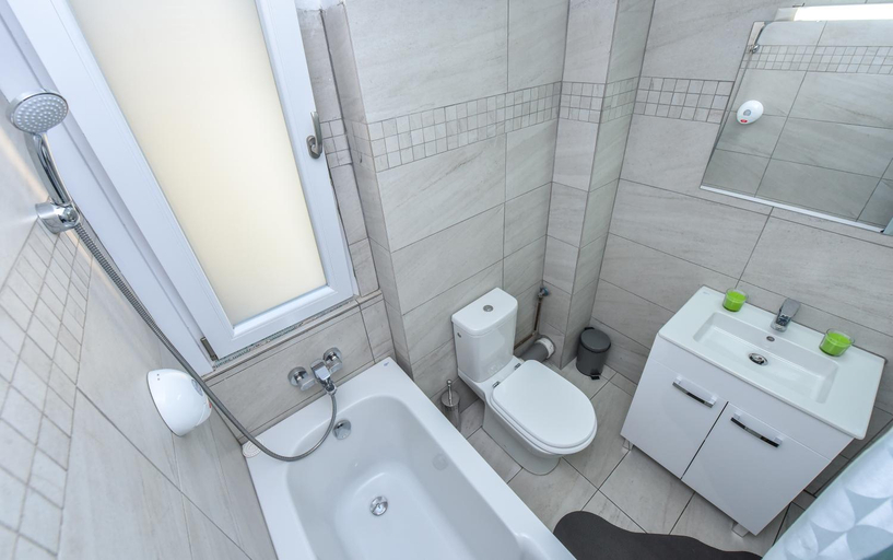 Bathroom 3, Adam and Eve Luxury Apartments - Shabbat Friendly, Municipiul Bucuresti