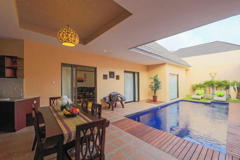 Swimming Pool 28