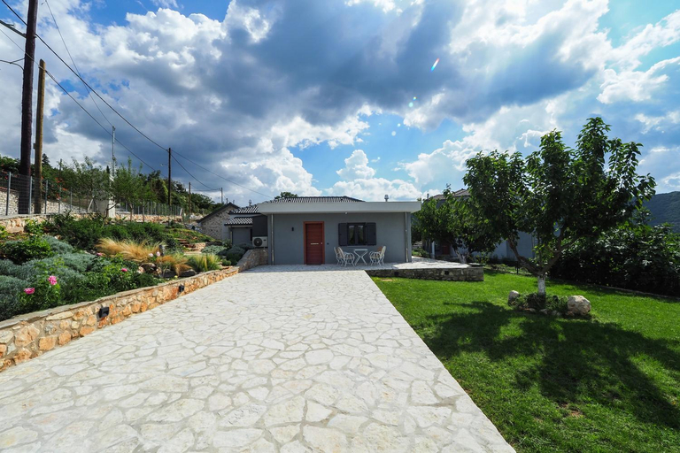 Others 4, Stonehouse Grace, Epirus