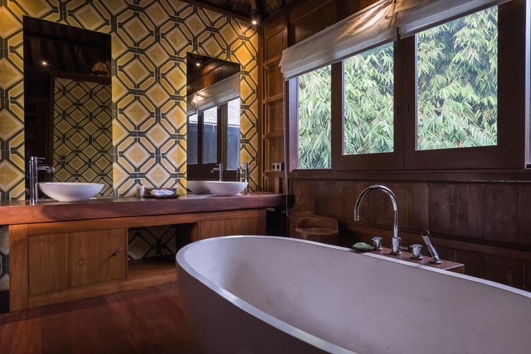Bathroom 5, Benisari Batik Garden Cottage, Gianyar