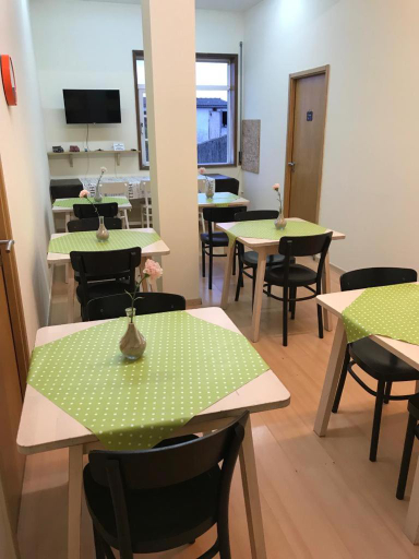 Others 4, Garden Hostel, Aveiro