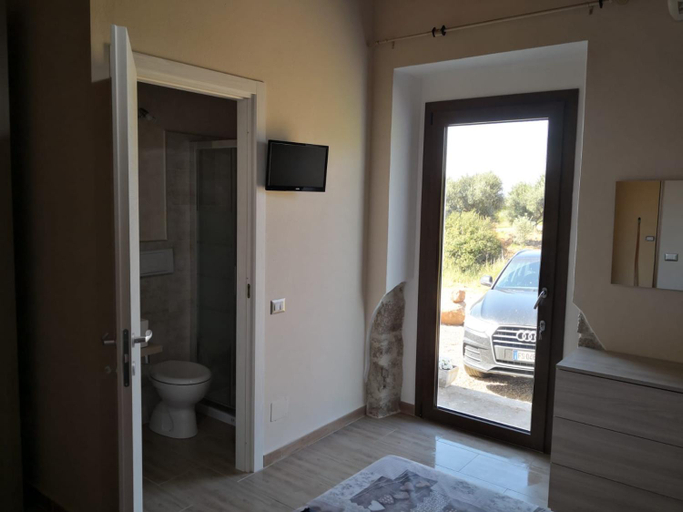 Others 5, B&B GLI ULIVI, Carbonia-Iglesias