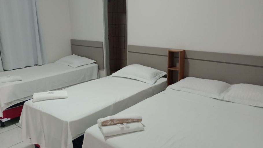 Others 2, hOTEL CALIFORNIA, Barreiras