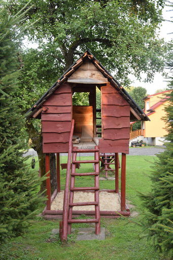 Others 4, U Jedrusia, Lesko