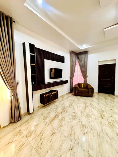 Room 4, Julaz Apartment Lekki, Eti-Osa