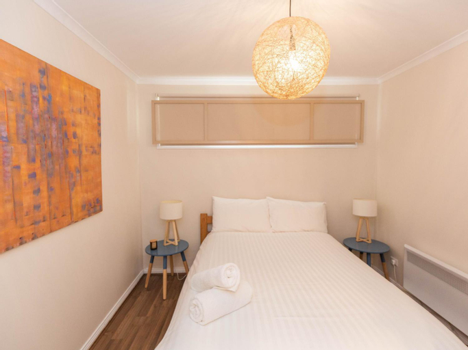 Bedroom 1, Wendaleigh 5 26 Clyde Street, Snowy River