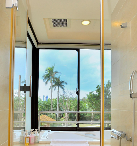 Bathroom 15