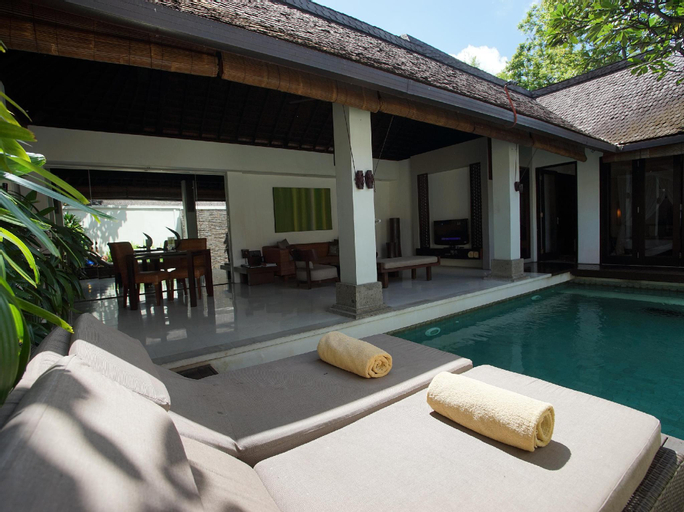 Swimming Pool 12