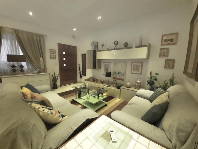 Others 4, Cozy Rooms - Great Bus Connections - Free Parking