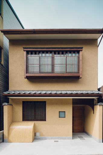 Exterior 13