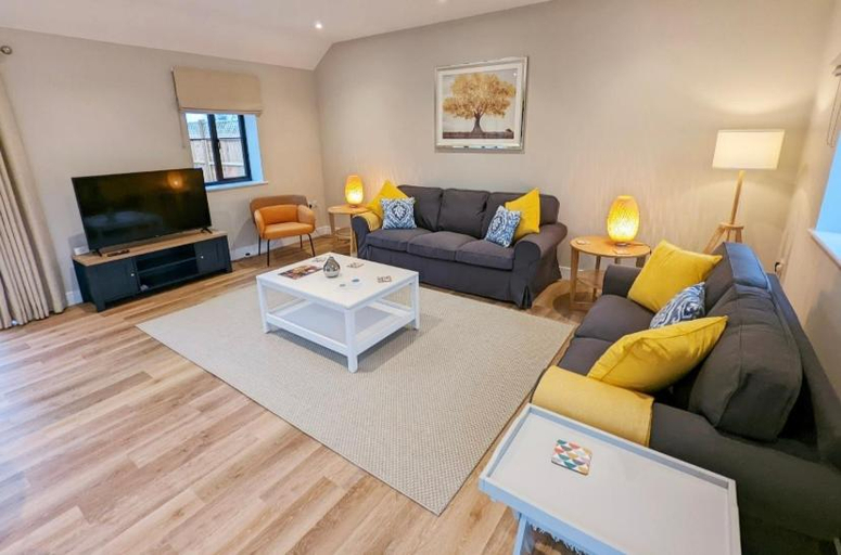 Others 5, Meadow View Lodges, Suffolk