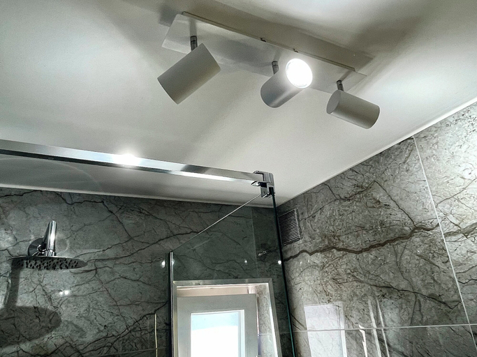 Bathroom 2, Caparica Surf Retreat, Almada