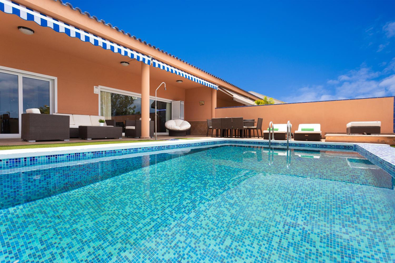 Sport & Beauty 2, Villa de Lujo con Piscina Privada y Jacuzzi, Santa Cruz de Tenerife