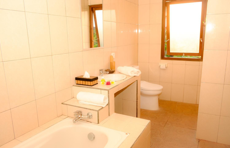 Bathroom 11