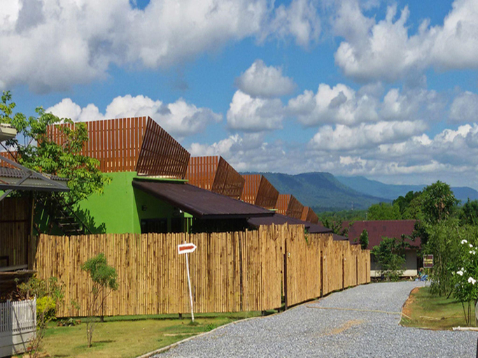 Exterior 2
