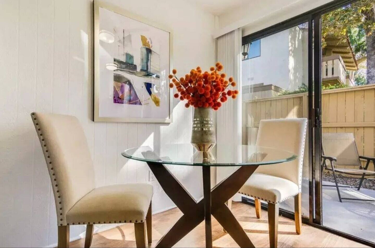 Others 5, Luxury Space In the Marina, Los Angeles