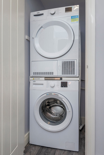 Bathroom 3, Stylish Elegant New Flat 5 Min from Crossrail, London