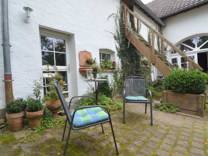 Others 5, Romantic Eifel Hideaway, Vulkaneifel