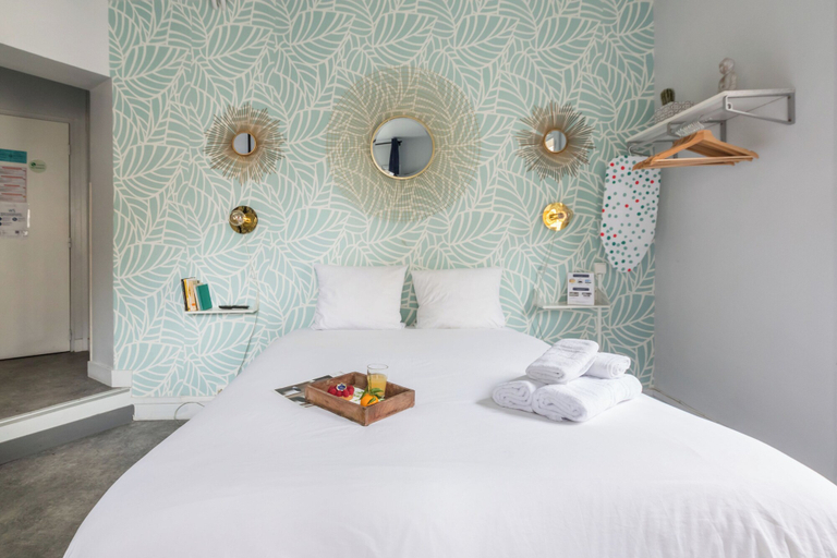 Bedroom 2, WS Louvre - Etienne Marcel, Paris