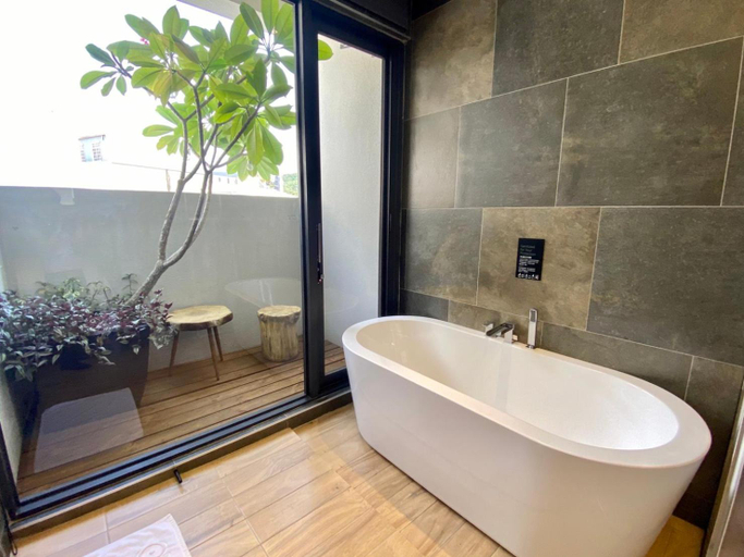Bathroom 2, VAHO Motel, Hsinchu City
