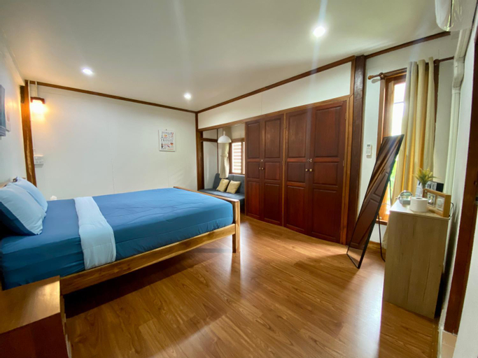 Bedroom 2, Tha Ma-O Bouteak Homestay, Muang Lampang