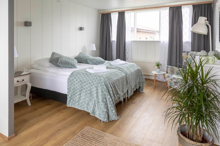 Bedroom 2, Private and peaceful one bedroom apartments, Borgarbyggð