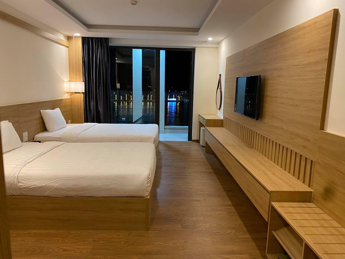 Bedroom 2, Luxe Hotel, Đồng Hới