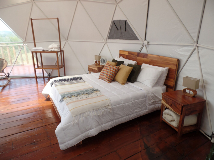 Bedroom 2, Glamping con Jacuzzi - El peñol Guatapé., Peñol