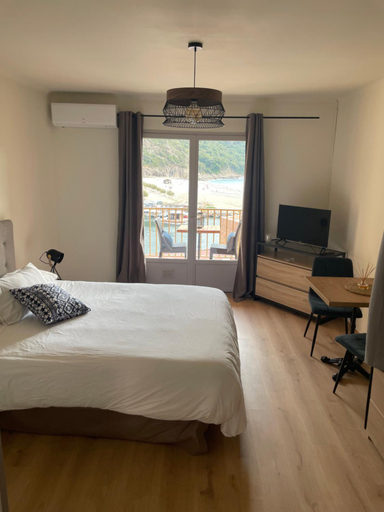 Others 4, Les residences du port appartements meubles, Corse-du-Sud