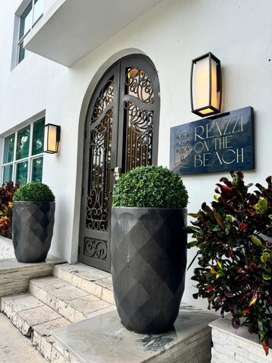 Exterior & Views 2, Renzzi On The Beach, Miami-Dade