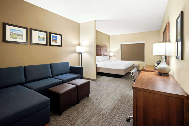 Bedroom 3, Comfort Inn & Suites High Point - Archdale, Randolph