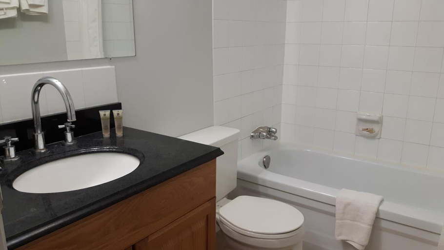 Bathroom 4, Edgewater Inn, Division No. 8