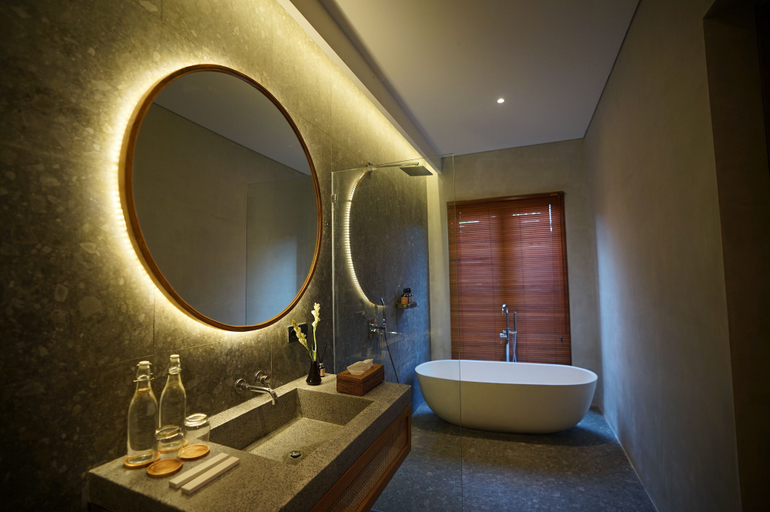 Bathroom 4, The Shanti Graha Villas, Gianyar