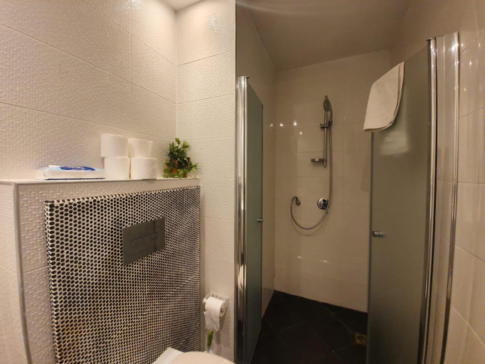 Others 4, Harav Kuk Royal Suites - Alefimmoed