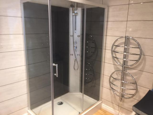 Bathroom 4