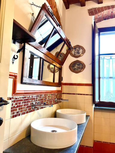 Bathroom 8
