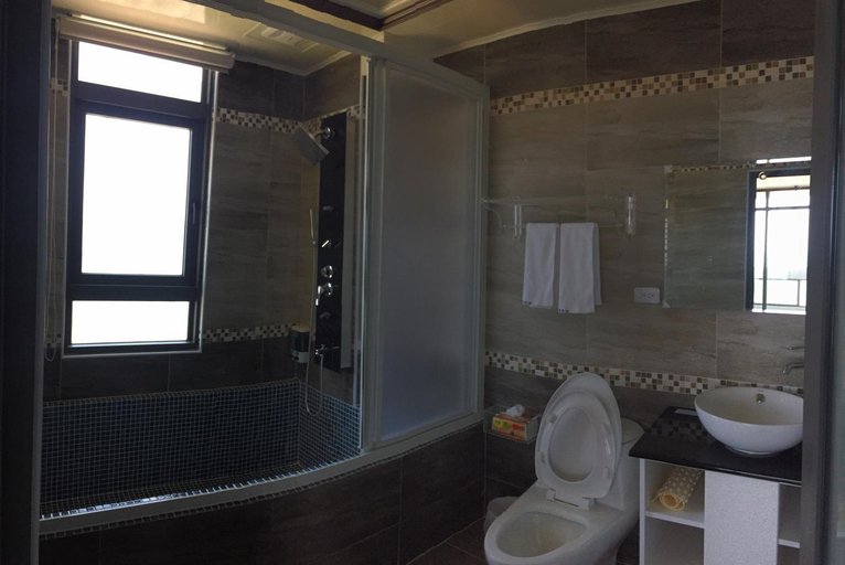 Bathroom 3, De Mei Homestay, Penghu