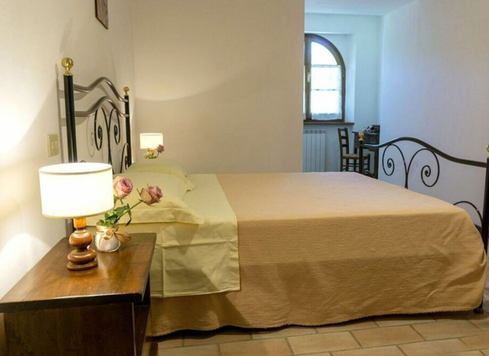 Bedroom 2, Villa Fornace Comfortable Holiday Residence, Perugia