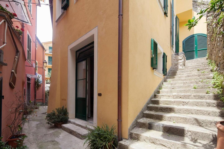 Albarola, La Spezia