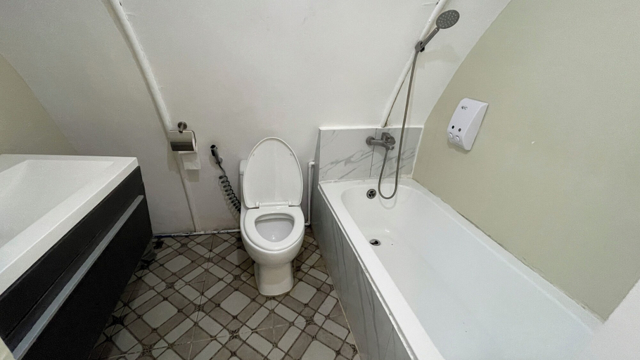 Bathroom 3, Serenity Farm and Resort by Hiverooms, Cebu City