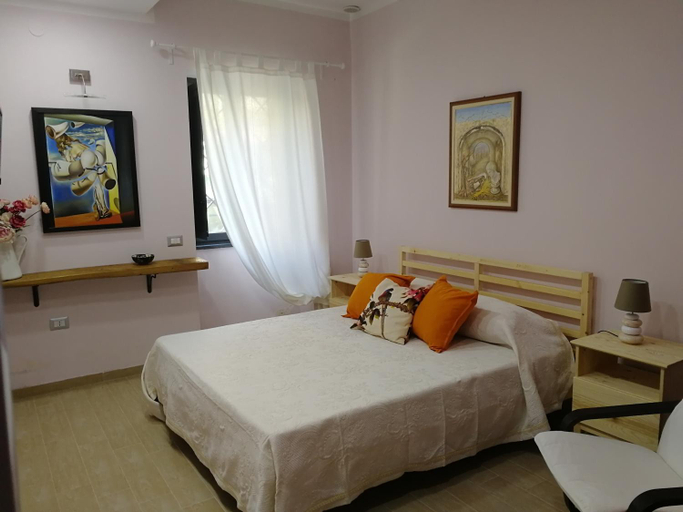 Others 5, B&B Casa Cirillo and Urban winery, Napoli