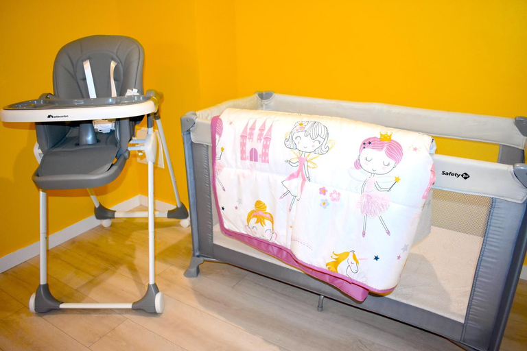 Bedroom 2, Maison a 30m de la plage avec grand jardin, Côtes-d'Armor